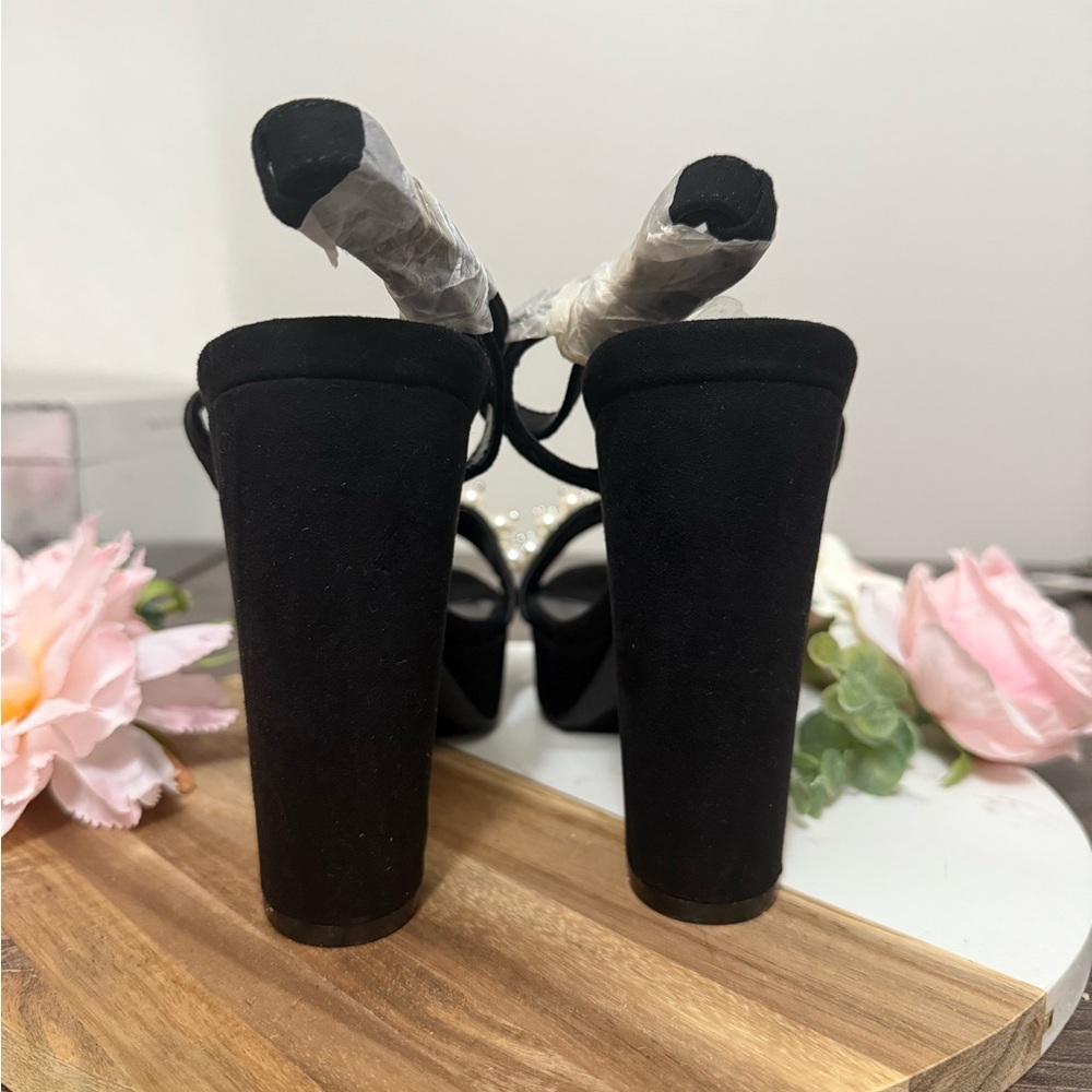 Qupid Black Heels with Pearl Accents - Size 8.5 - NWOB - Picture 5 of 6